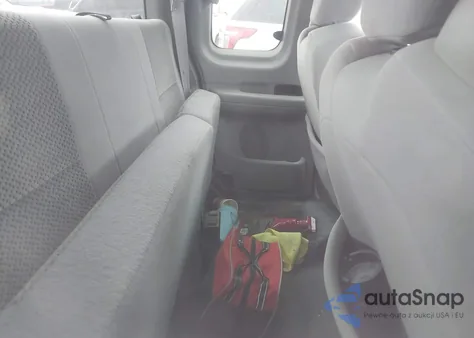 2003 Ford F-150 Xl/Xlt z USA, uszkodzony, nr VIN 1FTRX17283KA53585